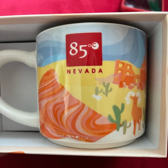 Collectible Coffee Mug from 85 degrees Cafe Nevada Exclusive NIB - Picture 2 of 6